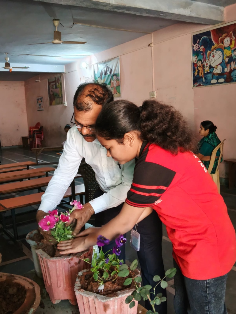 Eco-Club & Green Gardens
